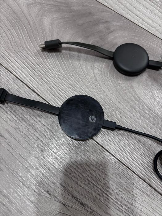 2x Google chromecast