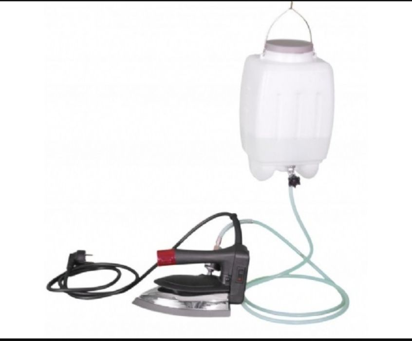 Утюг паровой с бачком для воды