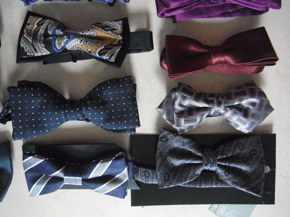 Папийонки, колани, тиранти, кърпички за сако