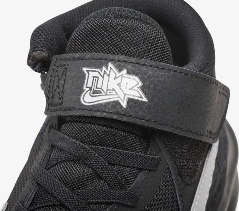 Детски маратонки Nike TEAM HUSTLE