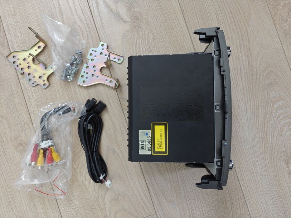 Тойота Аурис Оригинална Мултимедия