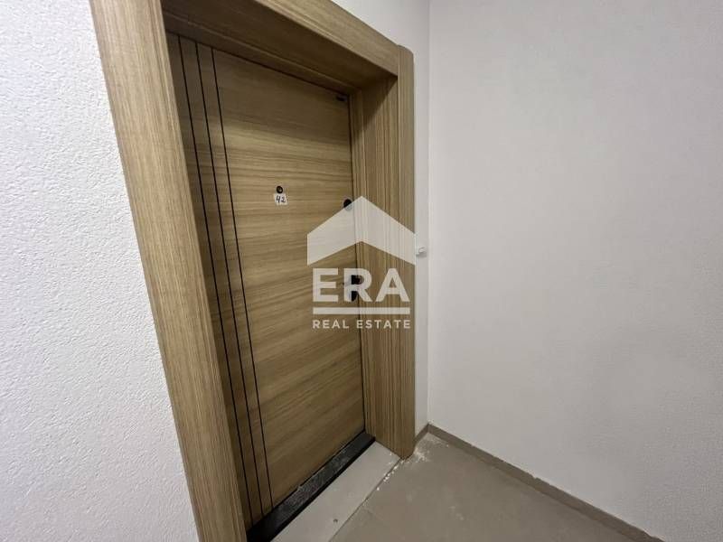 Тристаен партерен апартамент за продажба, със собствен голям двор, в н