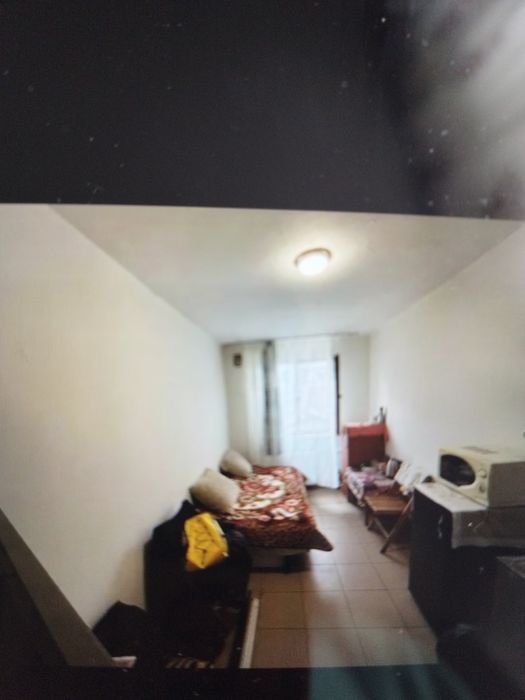 Inchiriez camera cămin.