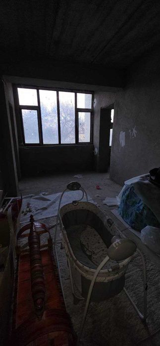 Шахар марказида жойлашган 2 хонали уй сотилади