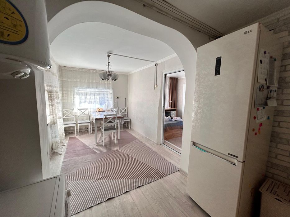 Продажа частного дома  на 14 мкр .