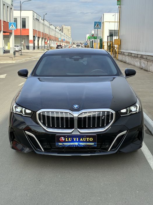 BMW I5 long, с пробегом