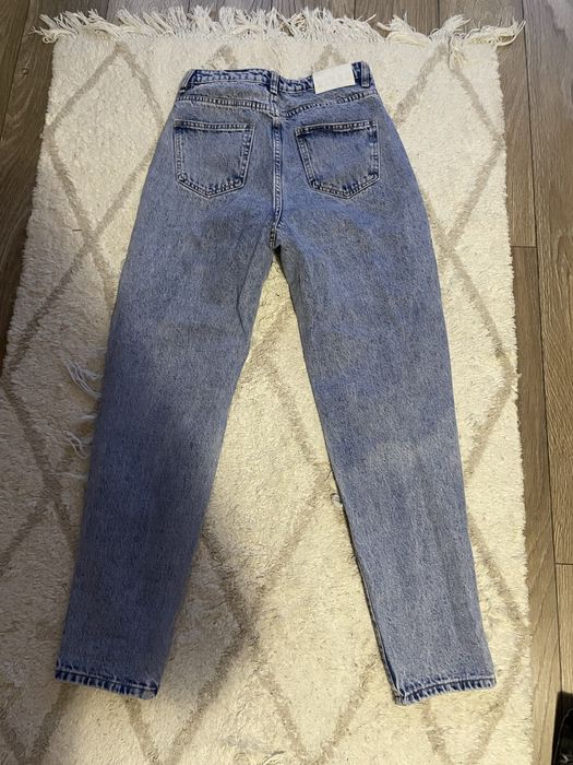 Blugi rupti cu talie inalta marimea S