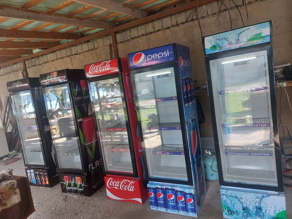 витрина халадильниклар сотилади