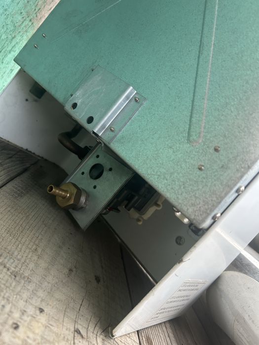 Centrala de incalzit apa instat pe gaz