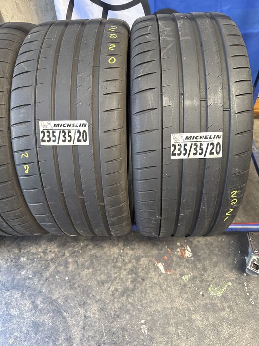 235/35/20 Michelin