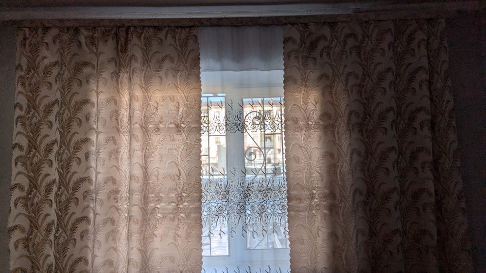 Шторы с тюлью б/у