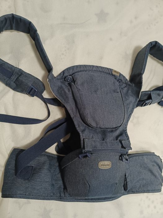 Marsupiu ergonomic multifunctional Chicco Hip Seat cu suport sold
