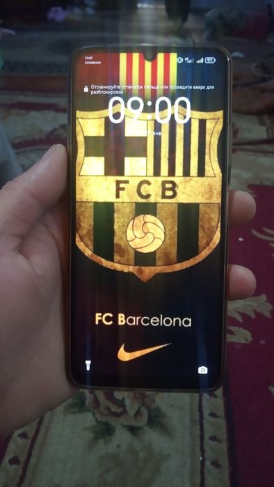 Тилифон срочна сотилади HUAWEI Y70