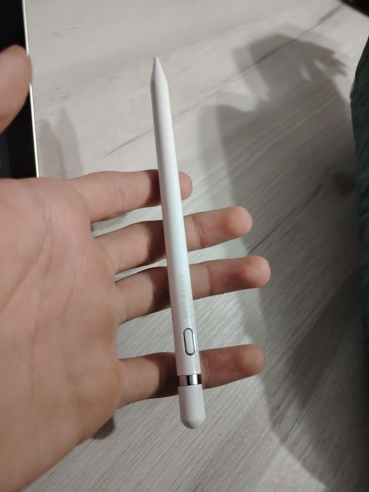 Green lion pencil universal