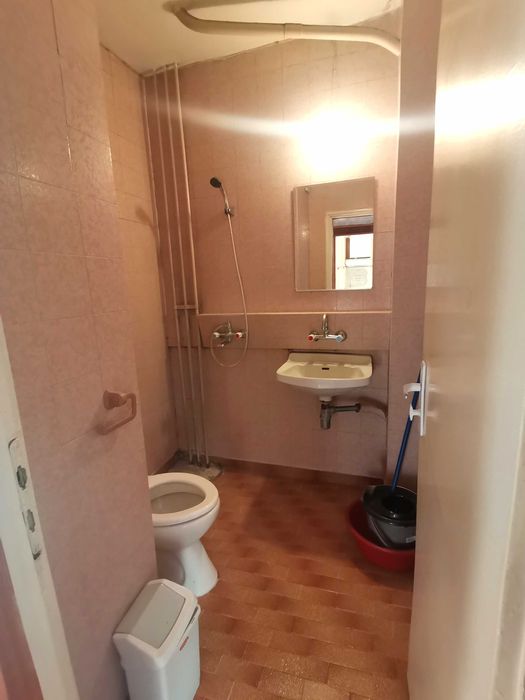 Дава се под наем Двустаен апартамент в Бургас, Славейков - 42 кв.м за 153 € - Снимка #5