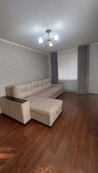 Продается 2х комнатная Малогобаритка Фархадский