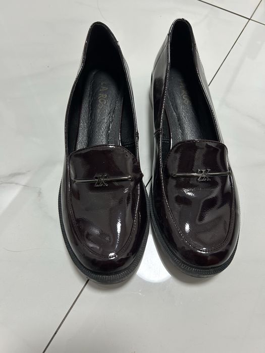 продам лакированные туфли женские