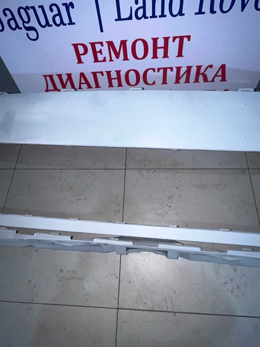 Передний бампер  для Land Rover Range Rover L460