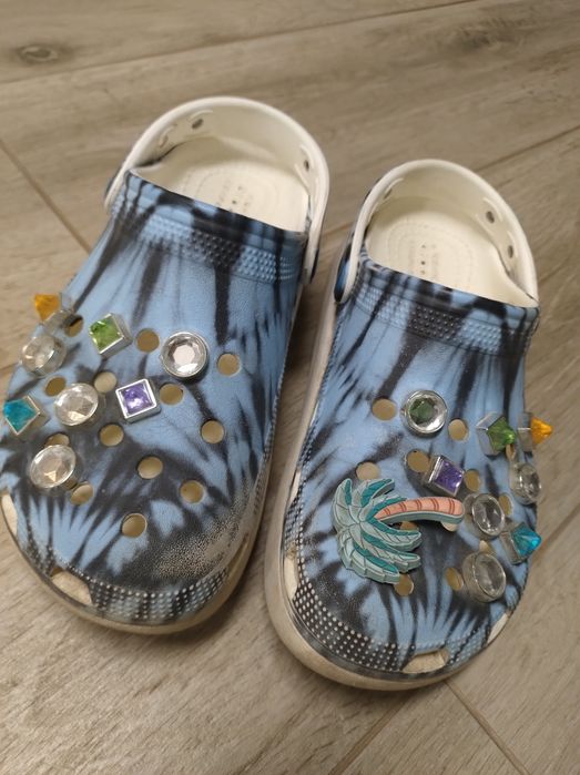 Crocs fete cu pietre aplicate