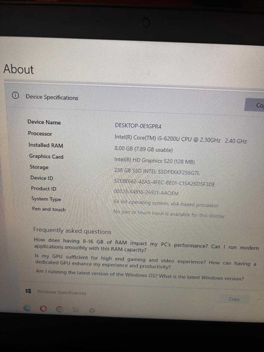 Laptop Lenovo. 238 GB. Aproape nefolosit!