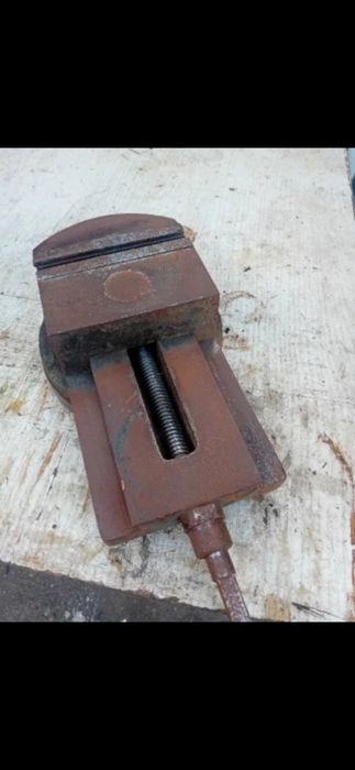 масивни менгеме много запазена