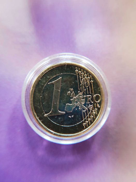 Редки 2 и 1 евро ГЪРЦИЯ от 2002 г. с буквата  "S" върху звездата!