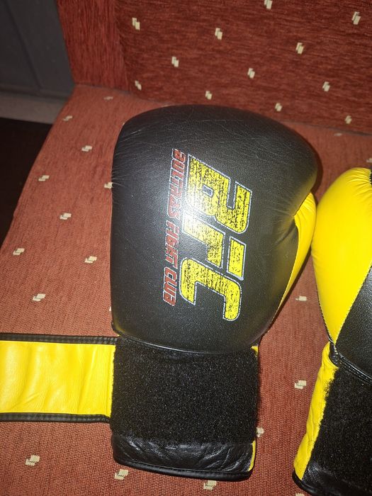Боксови ръкавици на Bultras Fight Club