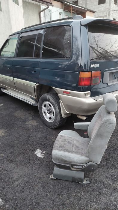 Продам сидений на авто