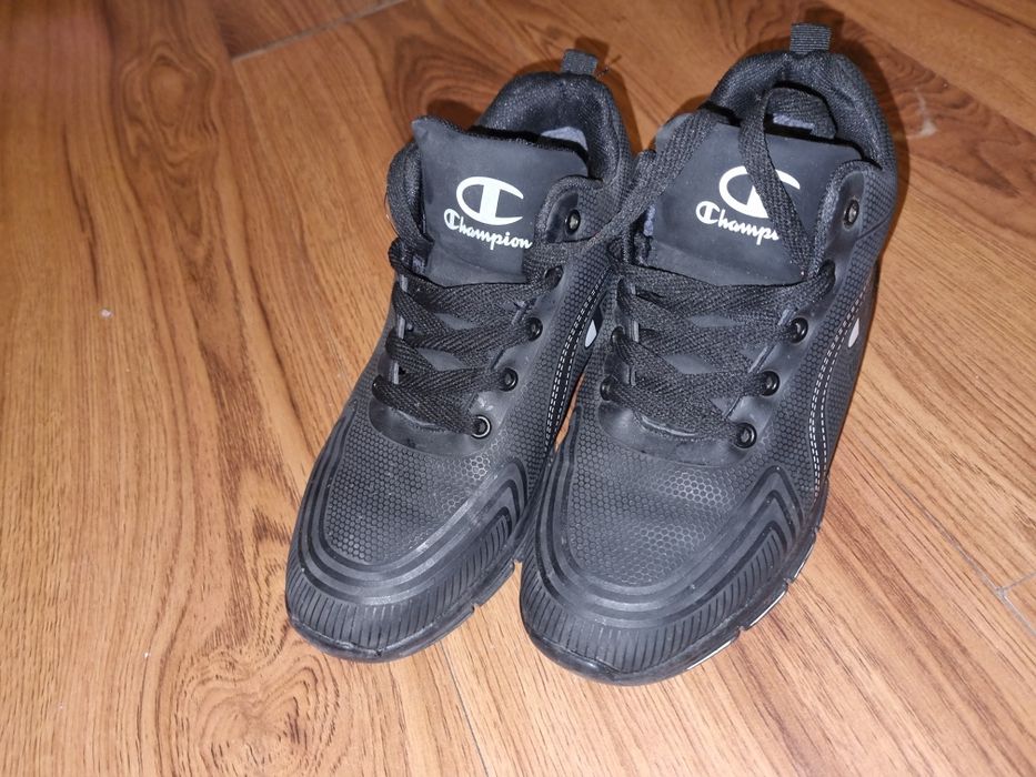 Зимние кроссовки