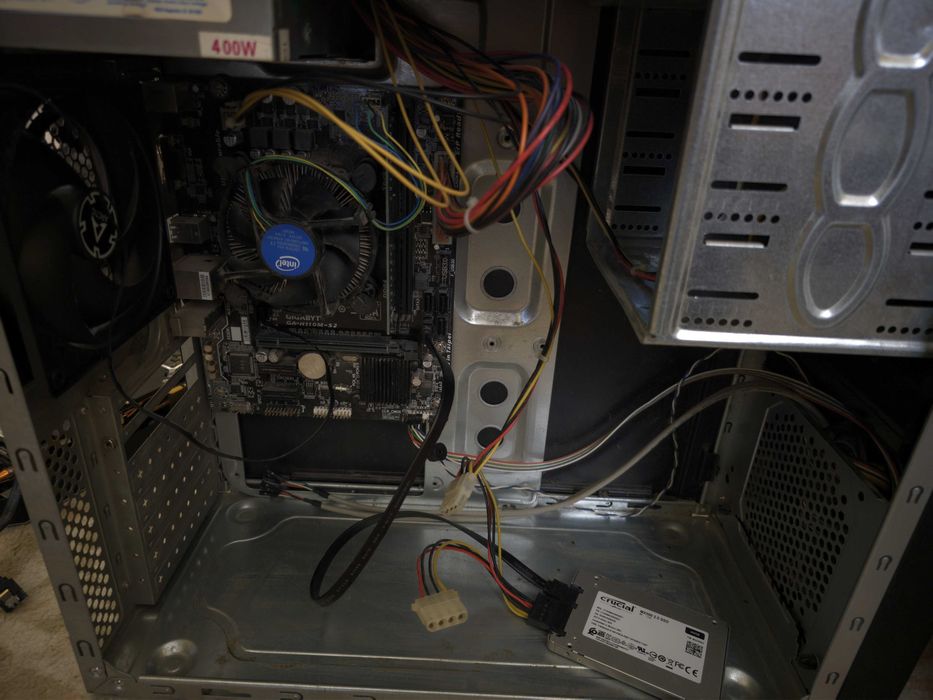 Intel i5 6500 8GB DDR4 2133mhz 400W + опции за SSD и РАМ