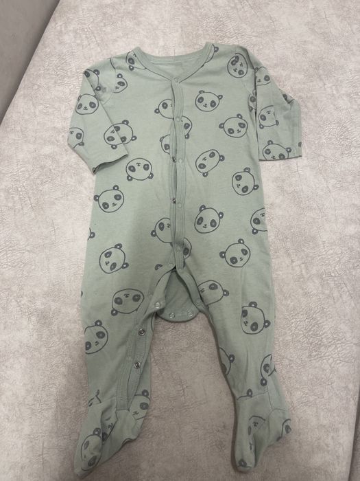 Продам пакет с детскими вещами