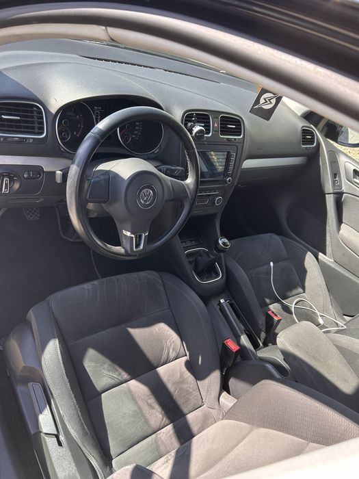 VOLKSWAGEN Golf 2010 — imagine 2