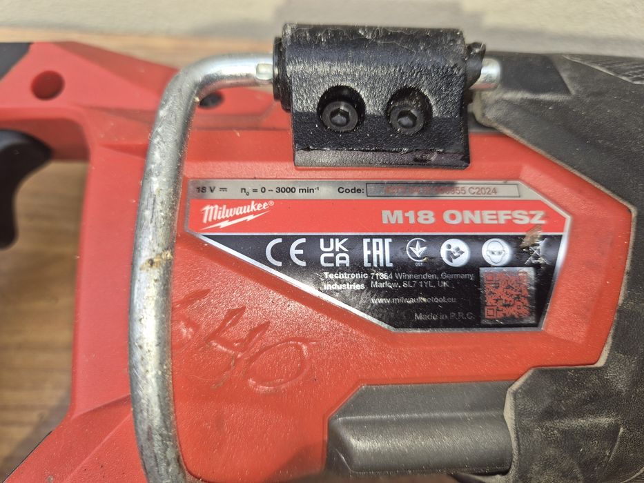 Scule Milwaukee M18
