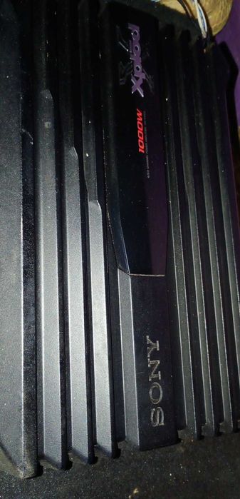 Бас каса Pionner и осилвател Sony