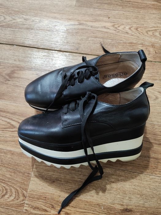 Продам обувь. Размер 36