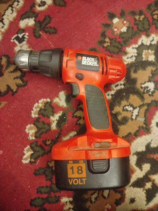 Шуруповерта 2шт продаеться