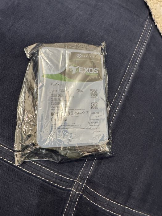 Vand hdd sata Seagate Exos x24 16 tb, sigilat