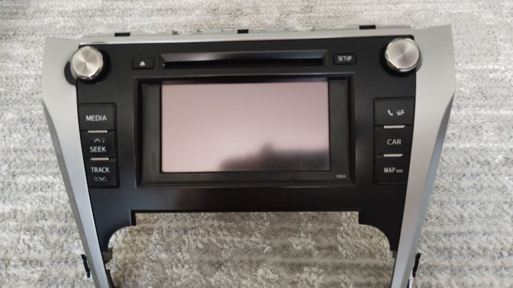 Магнитола на Камри 50