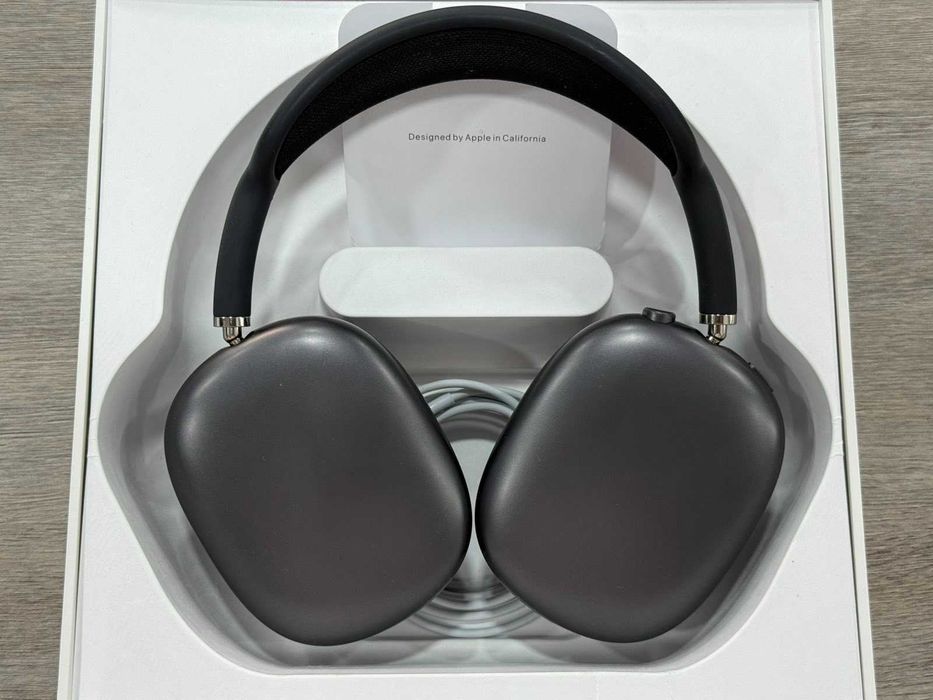 Apple AirPods Max – Space Gray