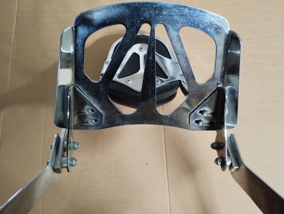 Sissy bar / spătar pasager / portbagaj moto
