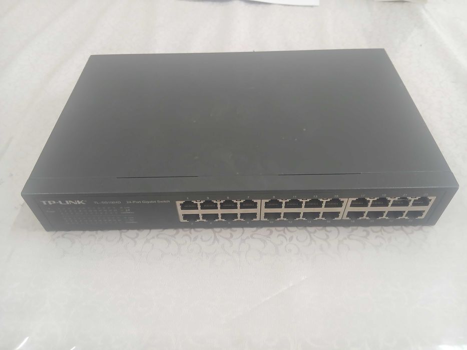 TP-LINK 24 port Gigabit Switch TL-SG1024D
