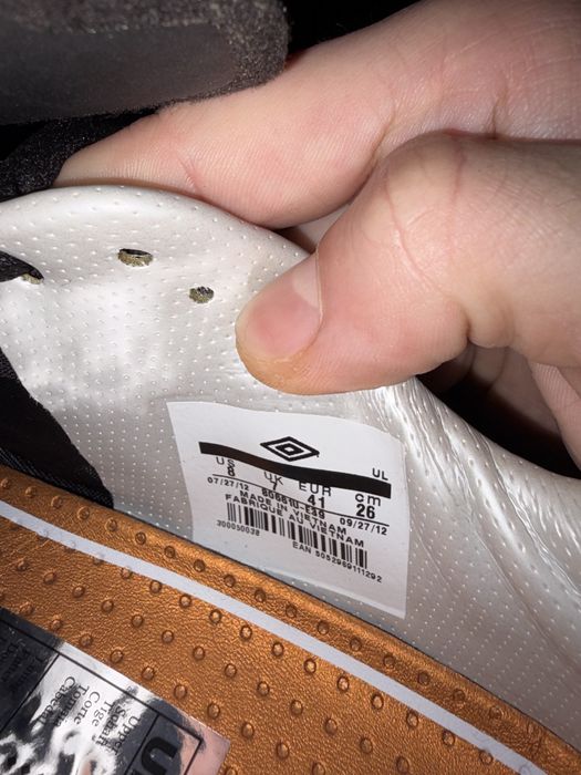 Umbro ghete de fotbal din piele