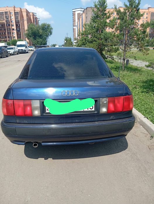 Продам Audi 80 1993г
