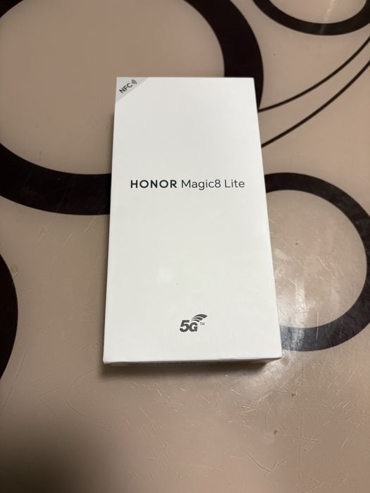 Honor Magic8 lite