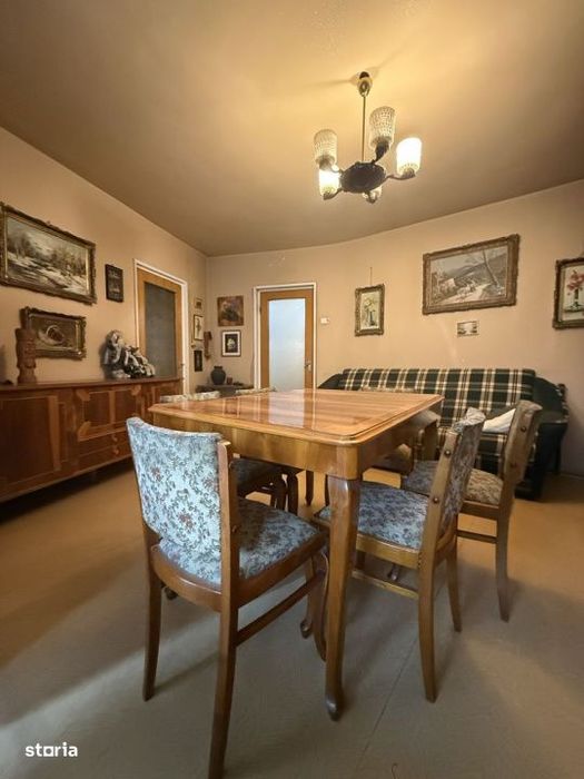 Apartament de vanzare-3 decomandat-zona Tineretului