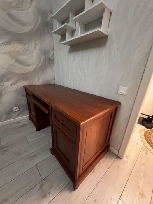 Рабочий и компьютерный стол