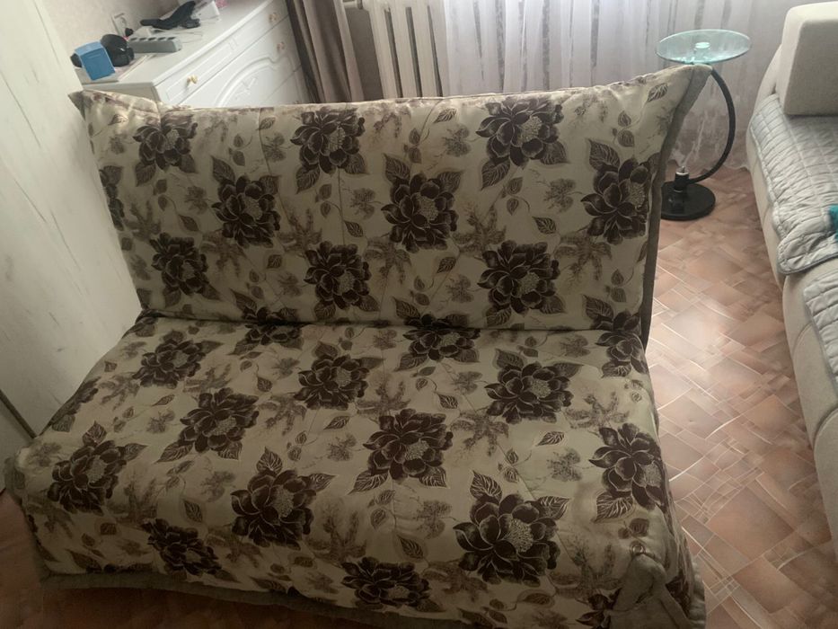 Диван механизм, с чехлом на замочках