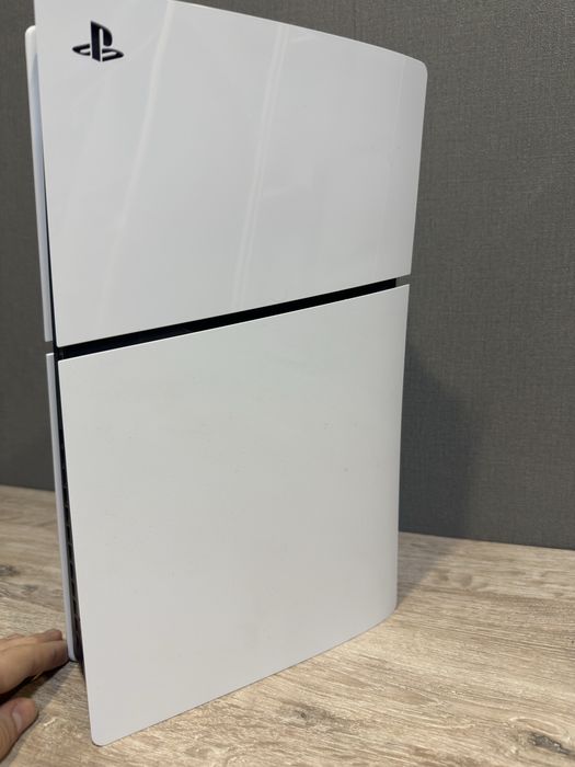 Play station 5 slim