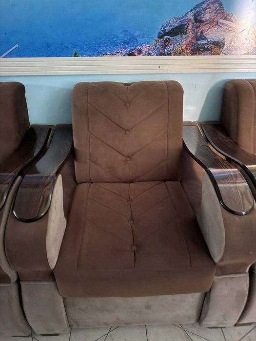 Продается раскладной диван и кресло