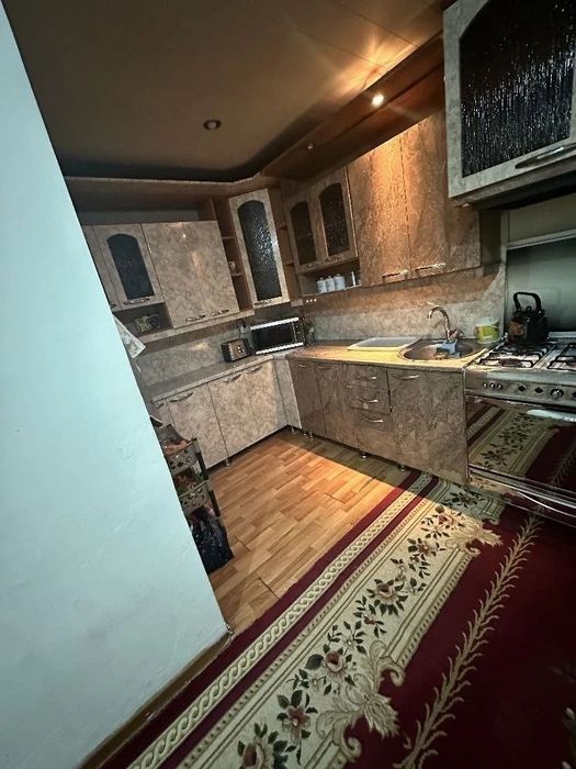 5 комнатная  квартира есть терраса(балкон)-103кв.  2санузель общий 280